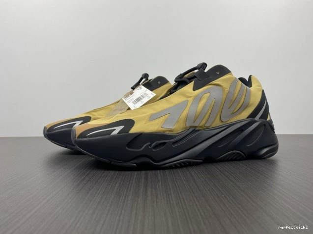 Yeezy Flux' GZ0717 MNVN 'Honey Boost 700 0812